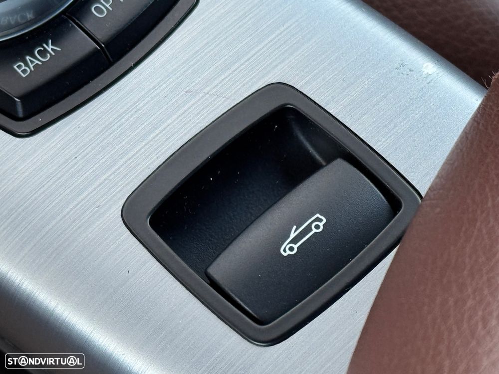 BMW 220 d Cabrio Line Luxury Auto - 36