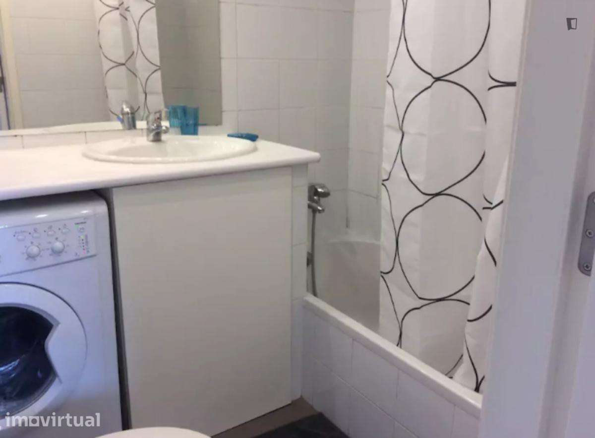 Apartamento com 1 quartos - localizado em Graça Lisbon - Grande imagem: 2/21