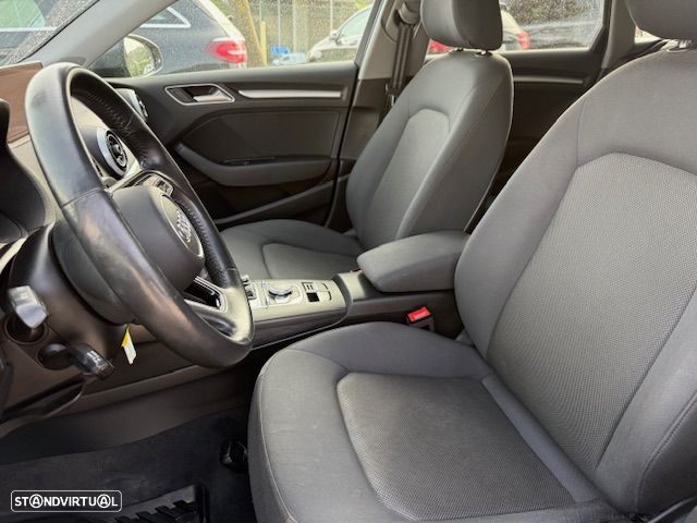 Audi A3 1.6 TDI S tronic design - 24