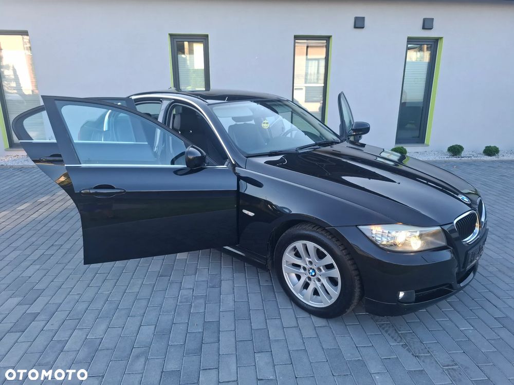 BMW Seria 3 320d xDrive - 7