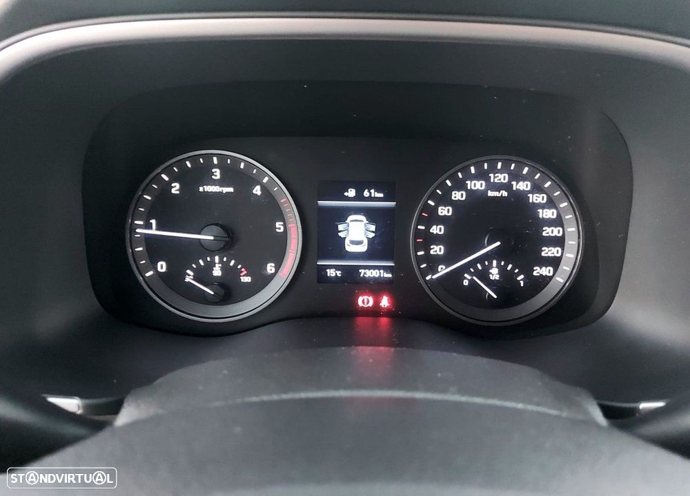 Hyundai Tucson 1.6 CRDi Premium - 16