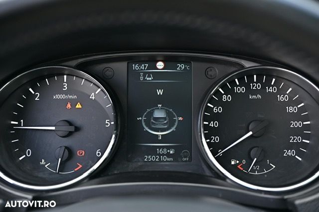 Nissan Qashqai 1.6L dCi Start/Stop 4X4-i Tekna - 36
