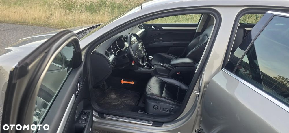 Skoda Superb - 16