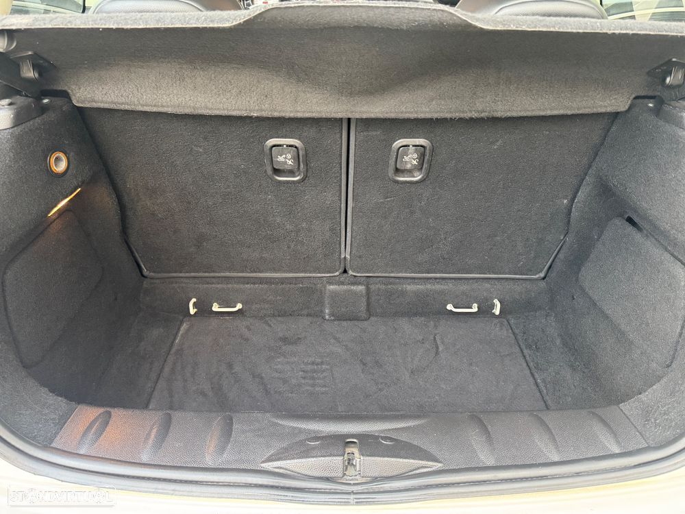 MINI 3 Portas Cooper SD - 16