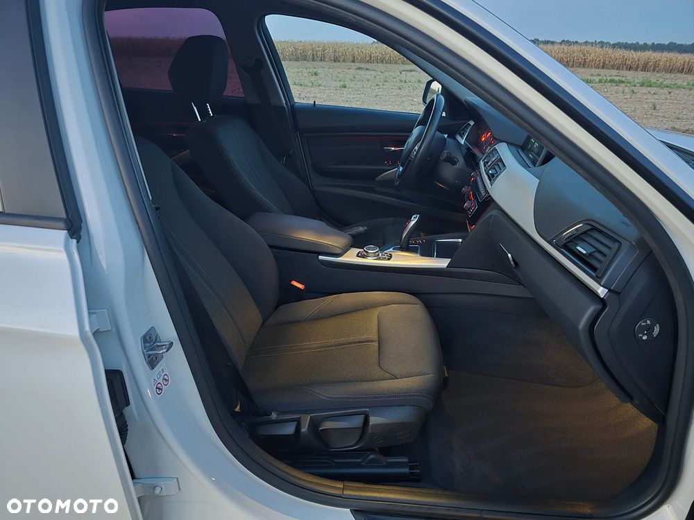 BMW Seria 3 - 21