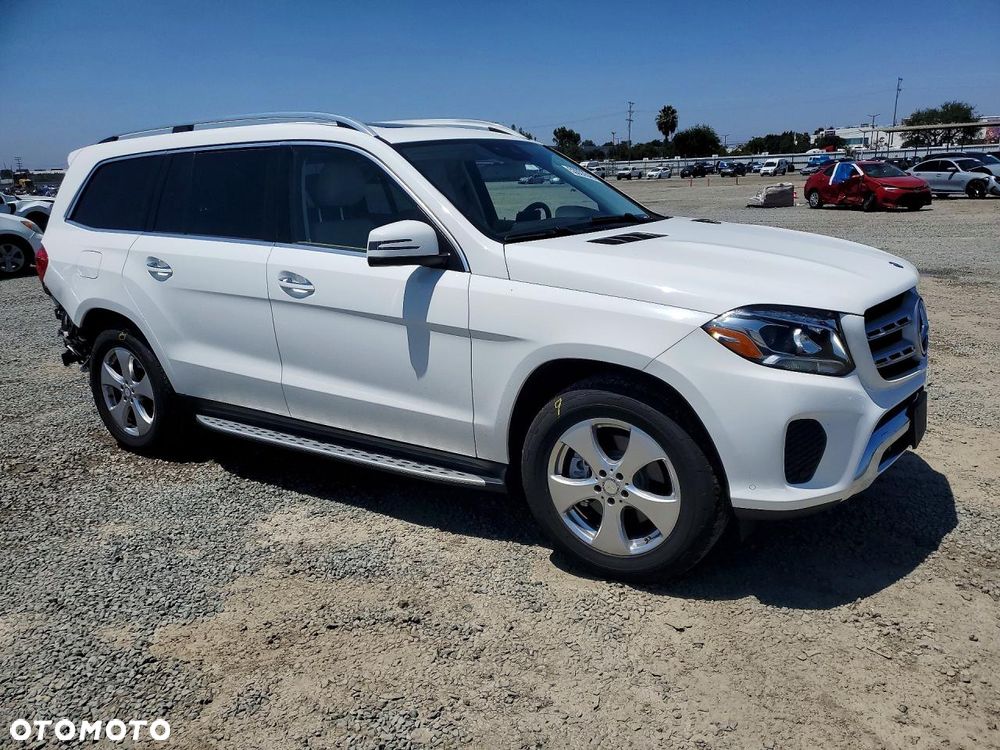 Mercedes-Benz GLS - 4