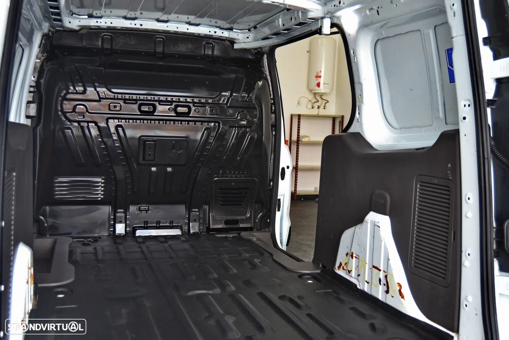 Ford Transit Connect L2 TREND TDCI AUTOMÁTICA - IVA DEDUTÍVEL - 21