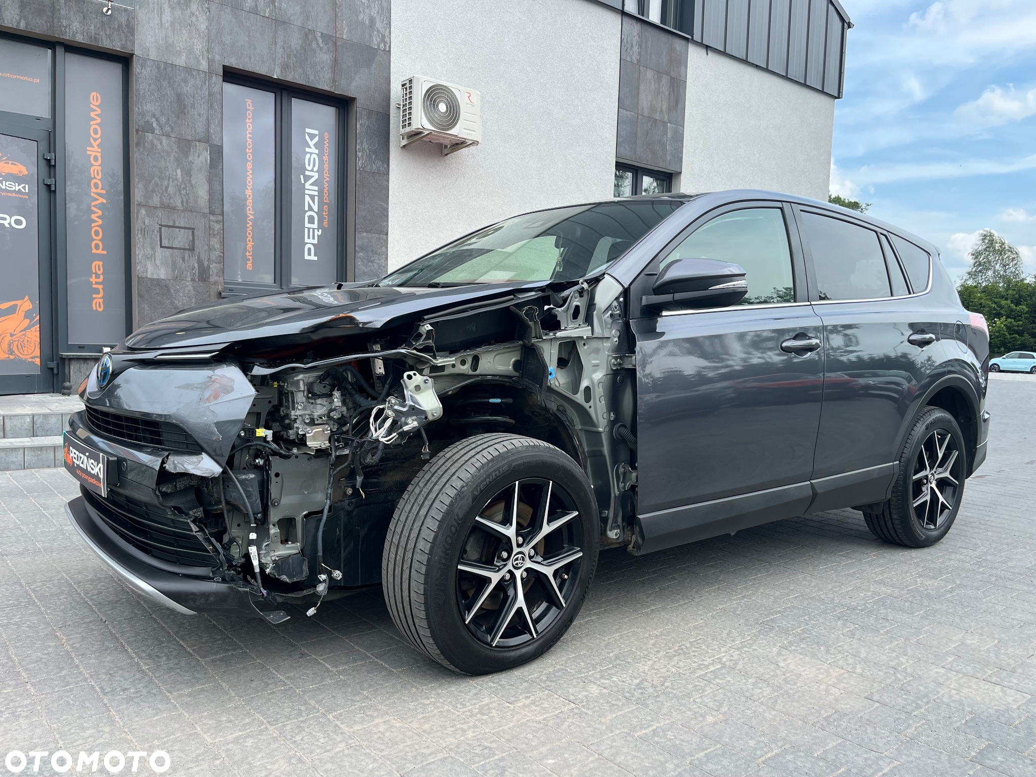 Toyota RAV4 - 3