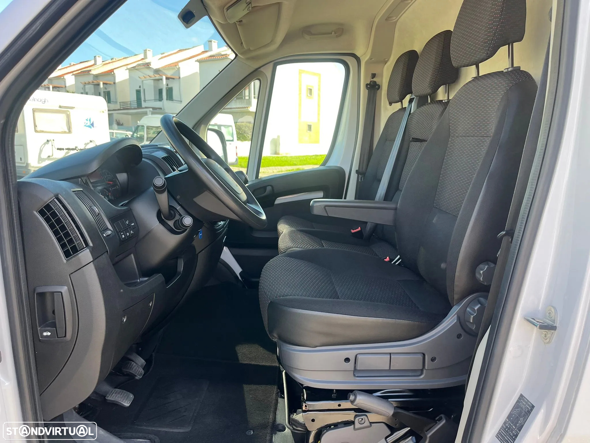 Peugeot Boxer 2.2 BlueHDi 120cv L3 H3 - IVA DEDUTÍVEL - 21