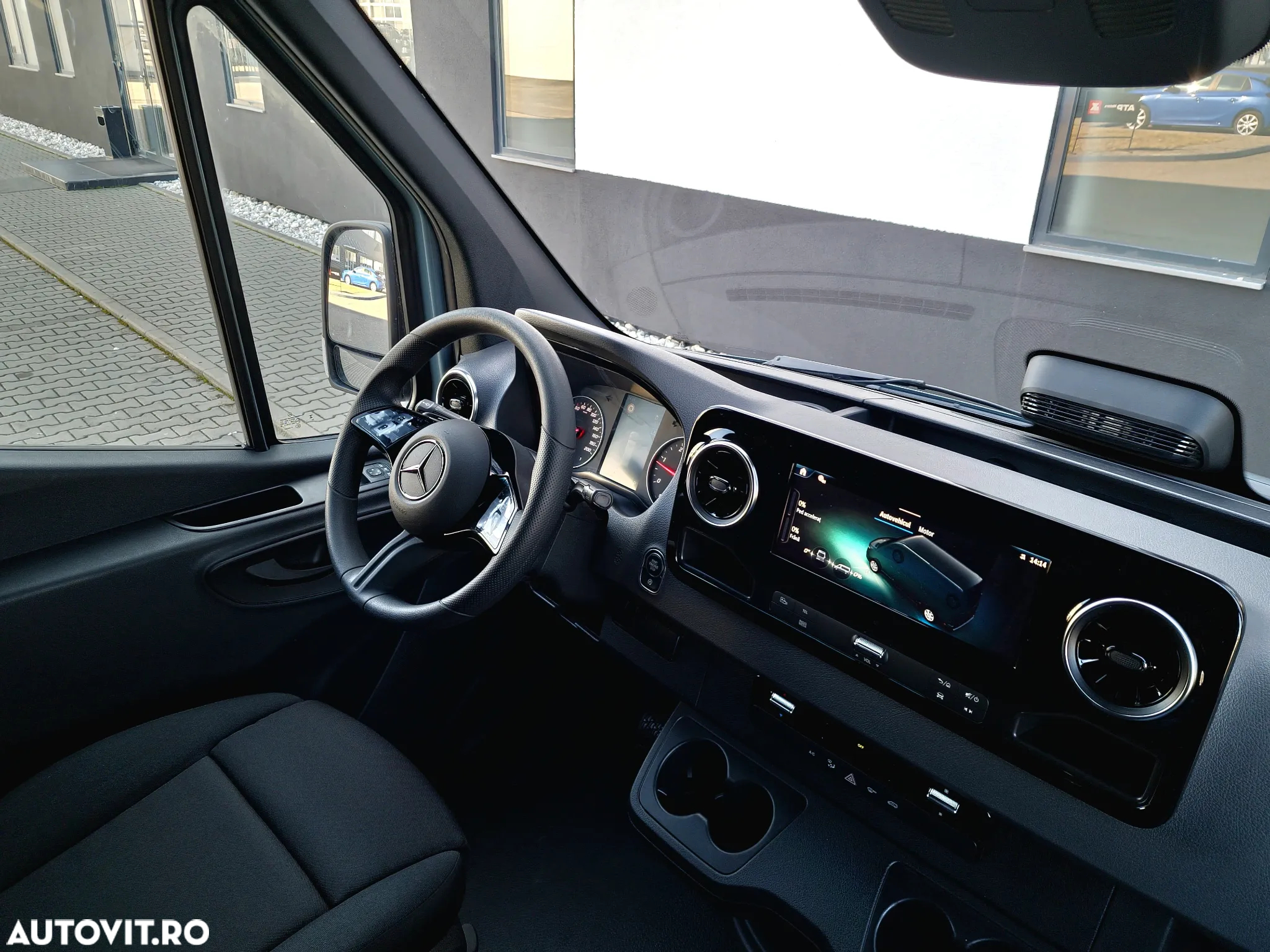 Mercedes-Benz SPRINTER - 15