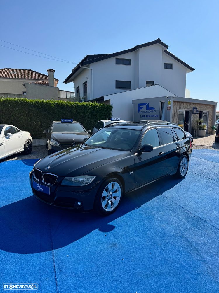 BMW 320 d Navigation Sport - 1