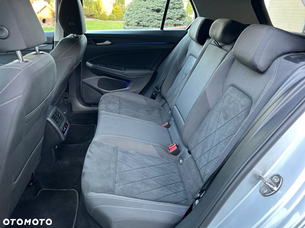 Volkswagen Golf - 18