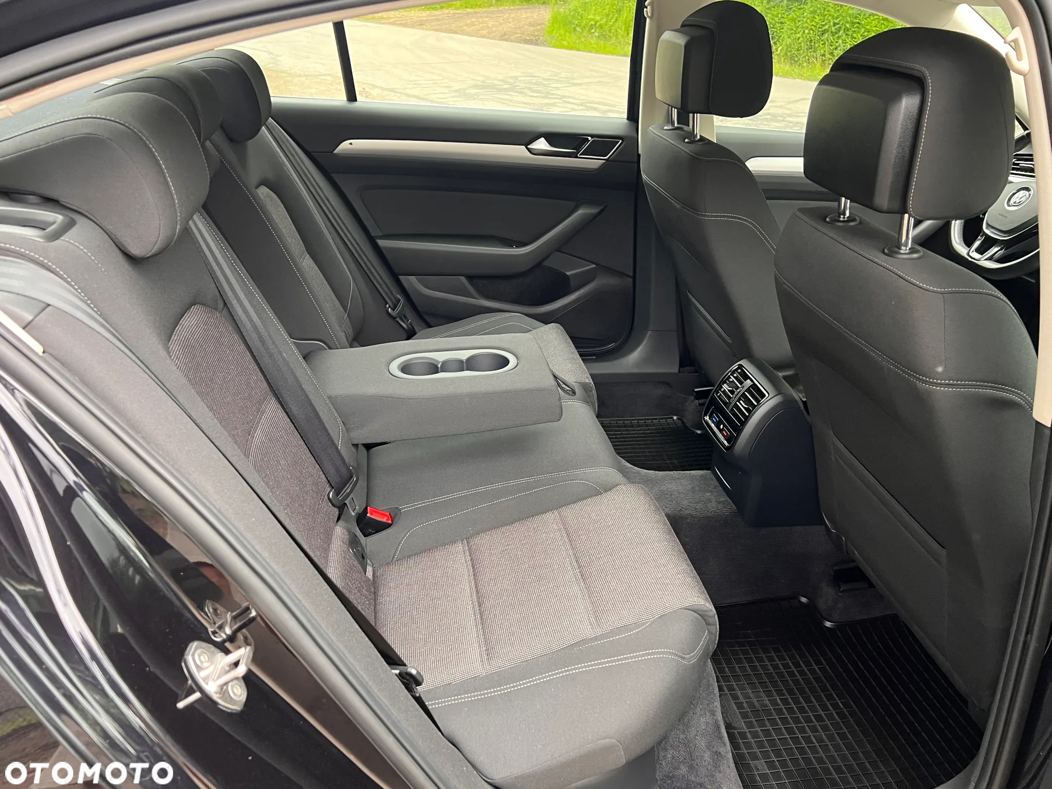 Volkswagen Passat 2.0 TDI BMT Trendline DSG7 - 24