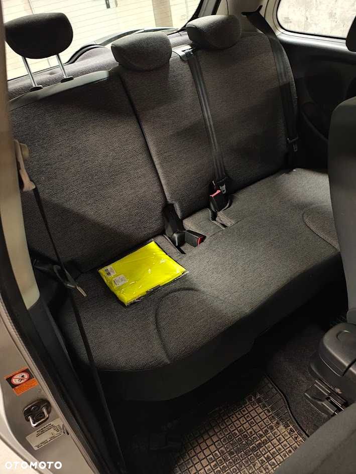 Nissan Micra - 7