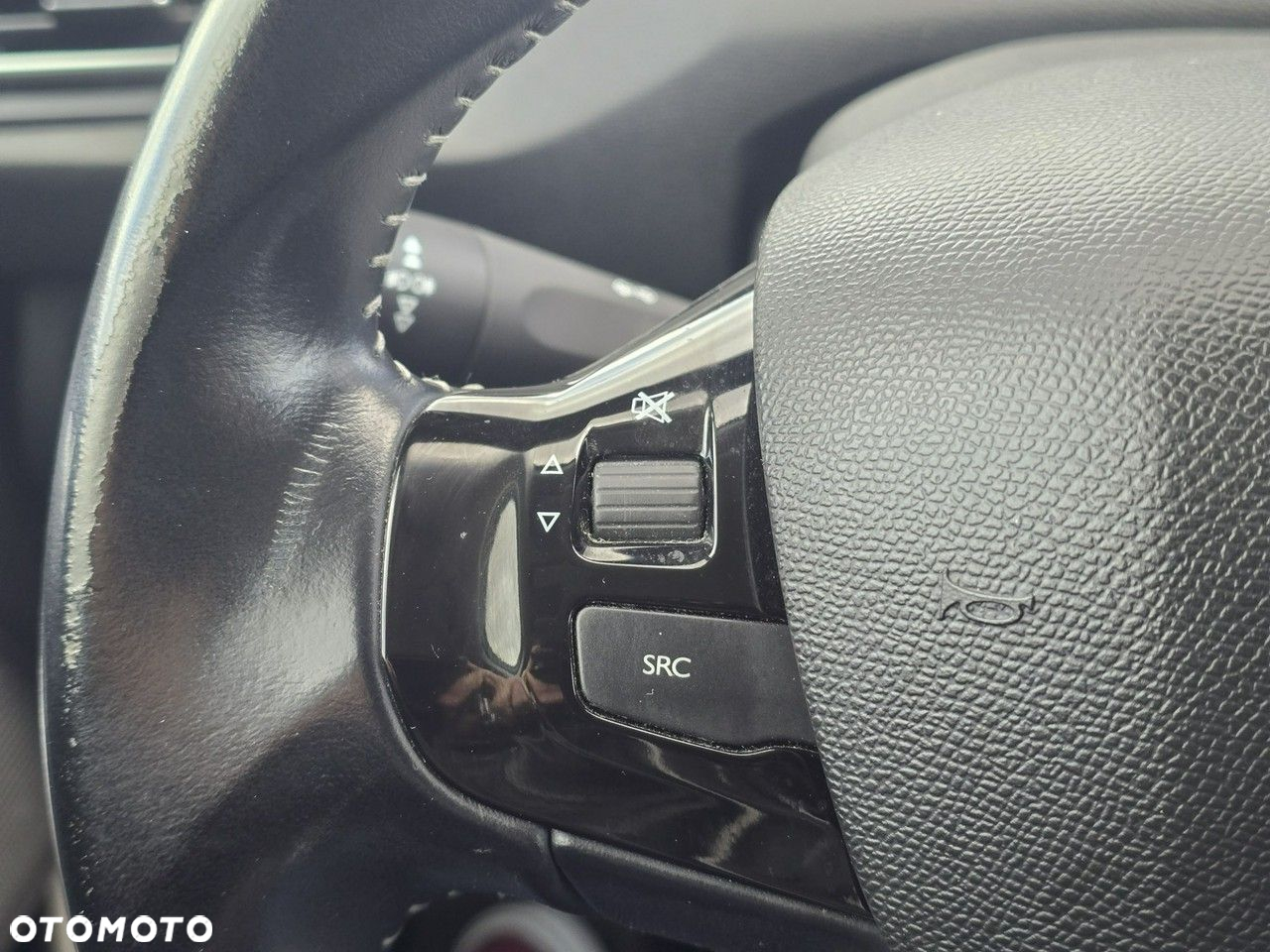 Peugeot 308 1.2 PureTech GPF Allure S&S - 20