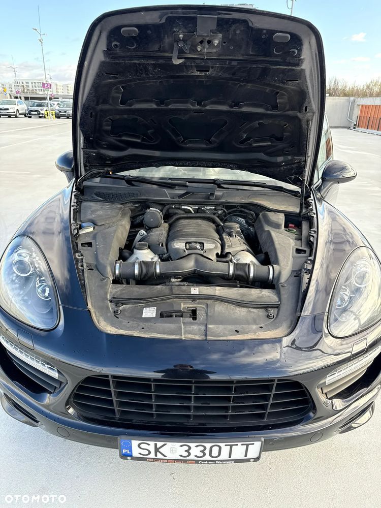Porsche Cayenne GTS - 37