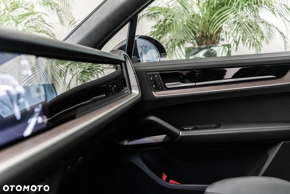 Porsche Cayenne E-Hybrid PHEV - 24