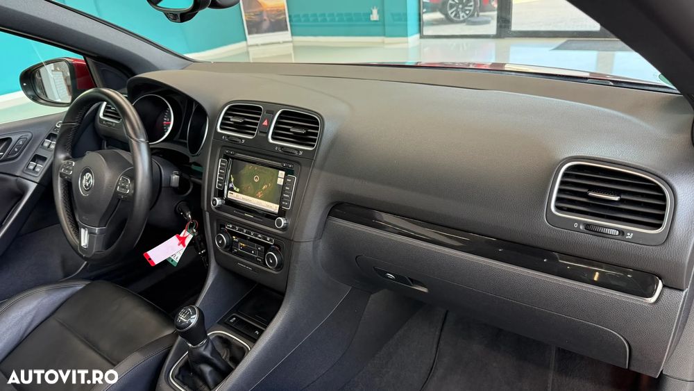 Volkswagen Golf 1.6 TDI DPF Style - 19