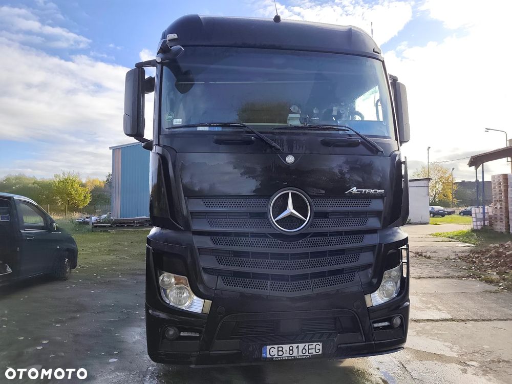 Mercedes-Benz Actros MP4 - 2
