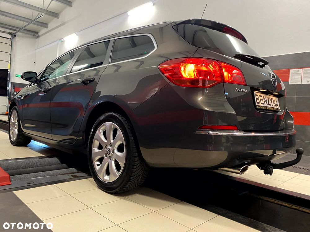 Opel Astra 1.4 T Sport S&S EU6 - 9
