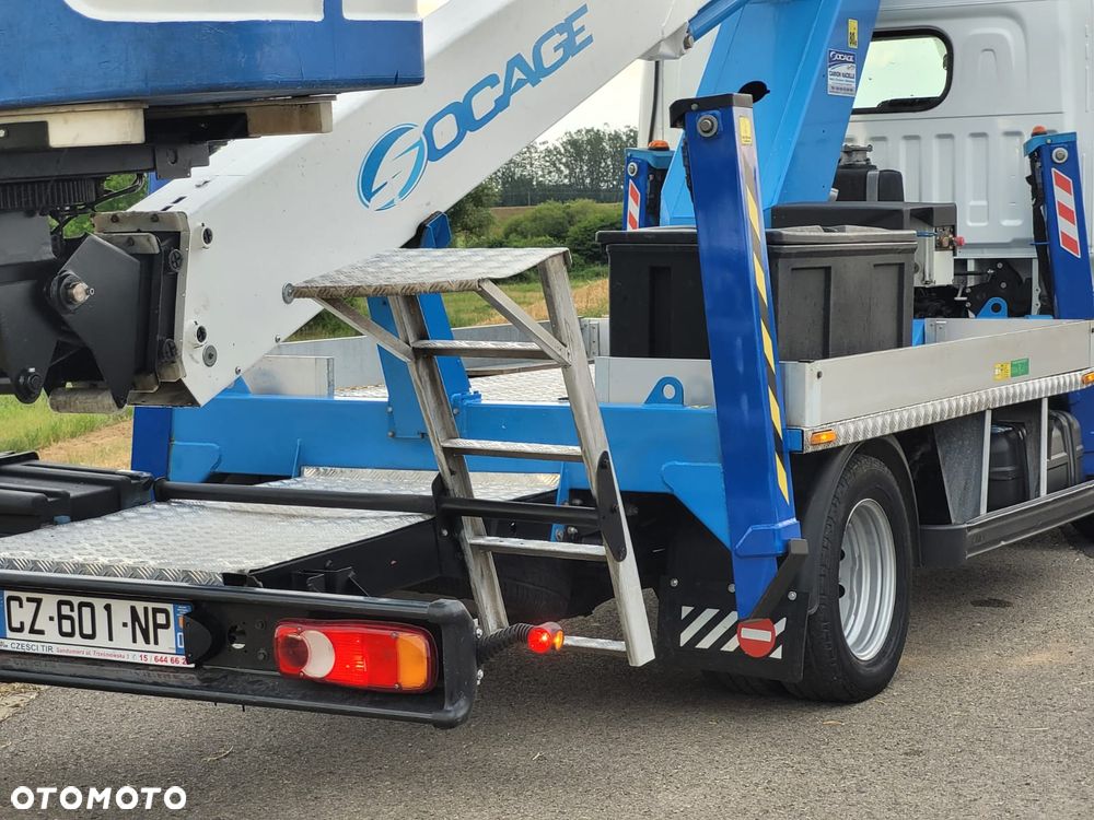 Nissan Cabstar Maxity - 15