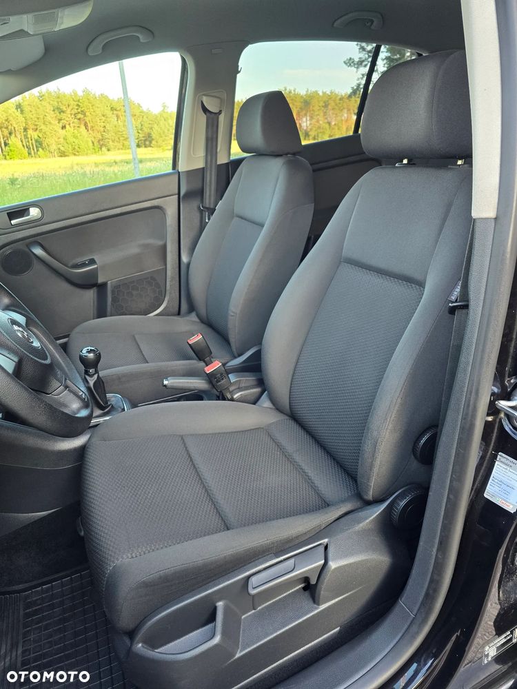 Volkswagen Golf Plus 2.0 TDI Comfortline - 12