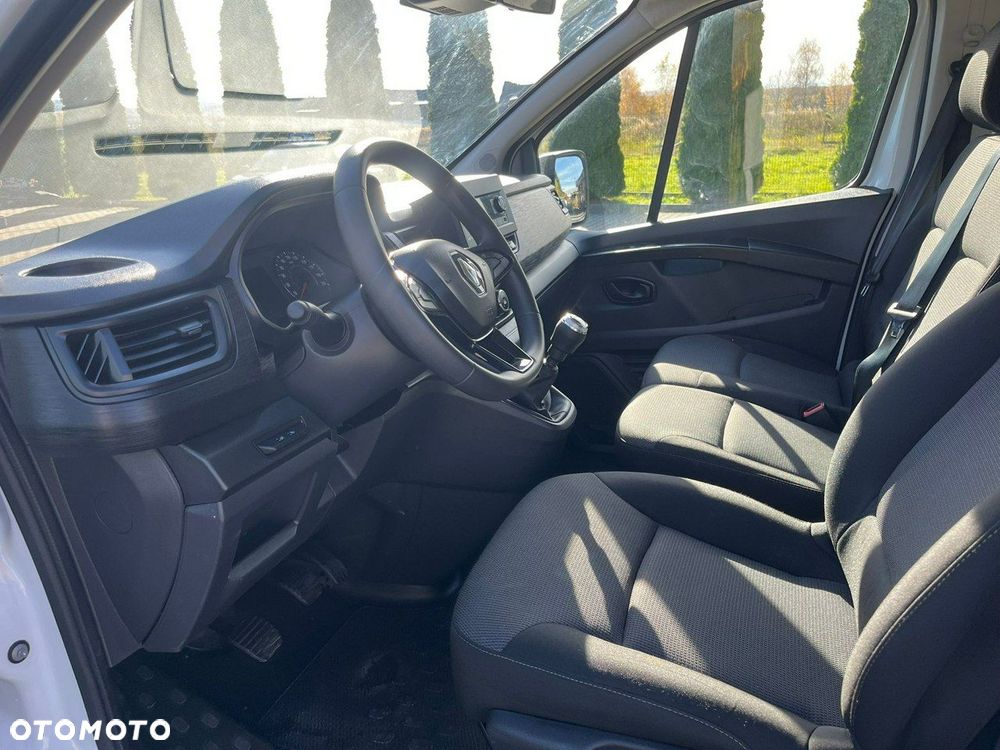 Renault Trafic - 19