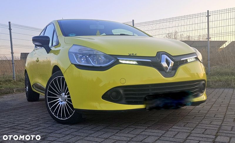 Renault Clio 1.2 16V 75 Expression - 8