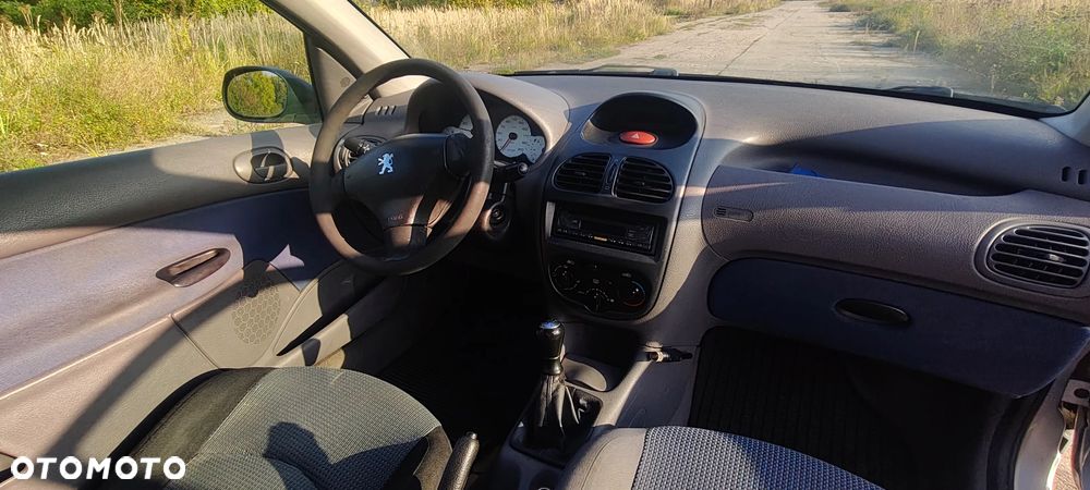 Peugeot 206 1.1 X-Line - 17