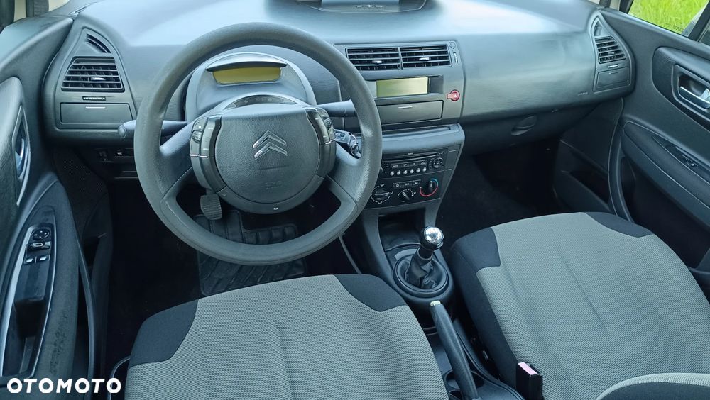 Citroën C4 1.4 16V Impress - 8