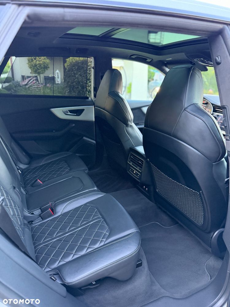 Audi Q8 55 TFSIe quattro tiptronic competition plus - 9