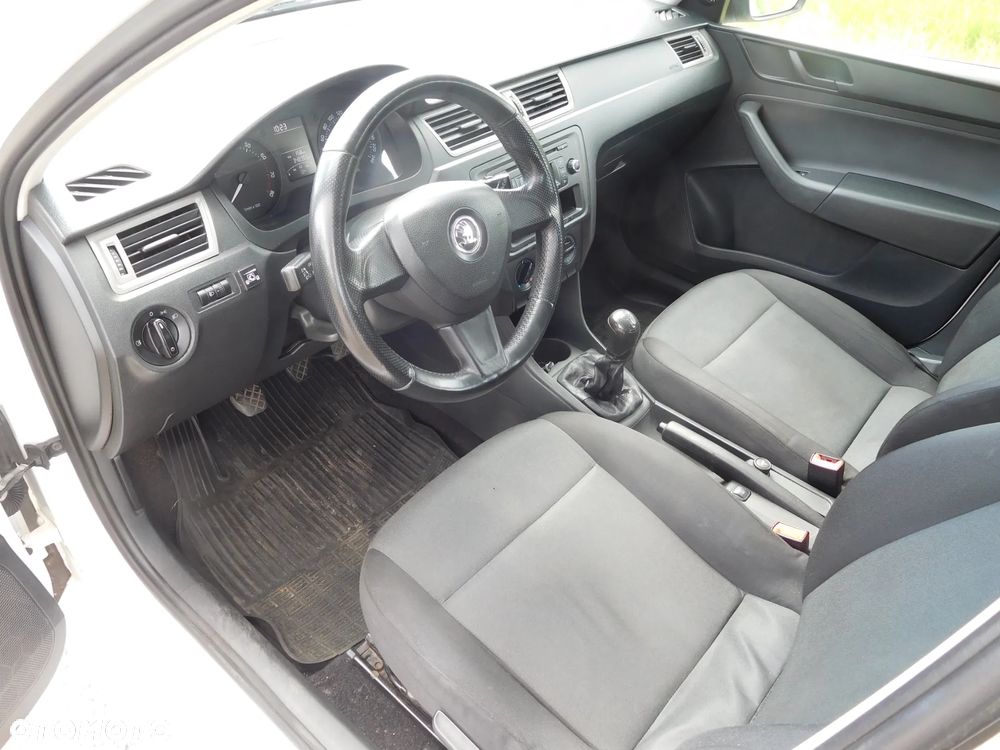 Skoda RAPID 1.2 Active Max - 5