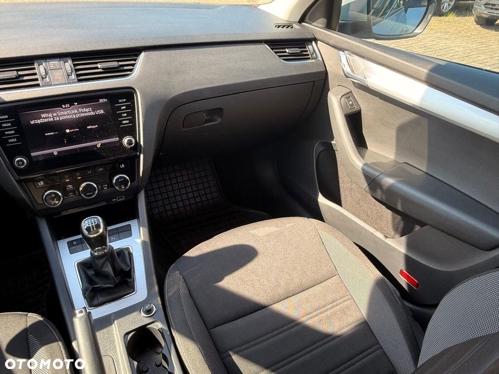 Skoda Octavia 1.6 TDI SCR Ambition - 21