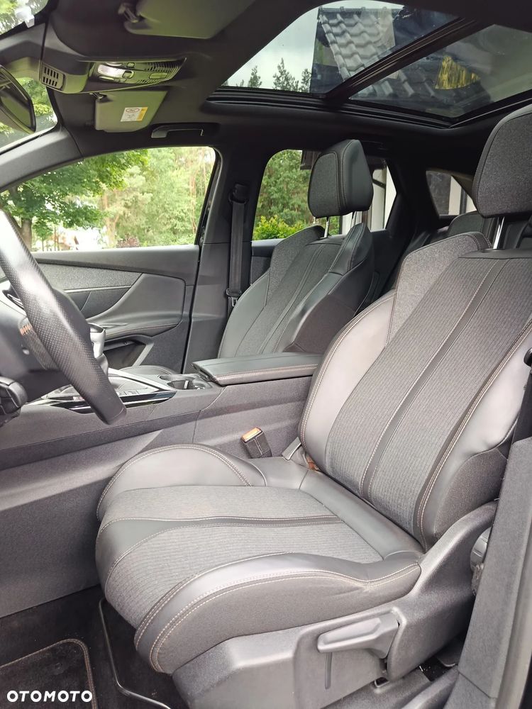 Peugeot 3008 1.2 PureTech Allure Pack S&S - 17