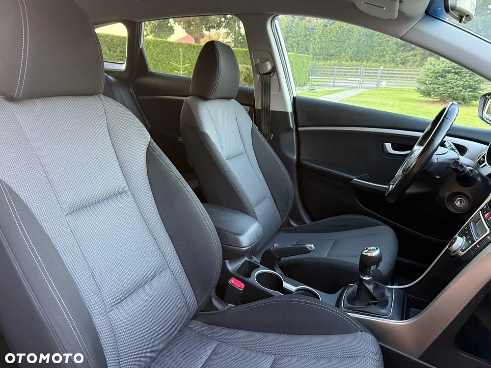 Hyundai i30 1.6 CRDi Premium - 15
