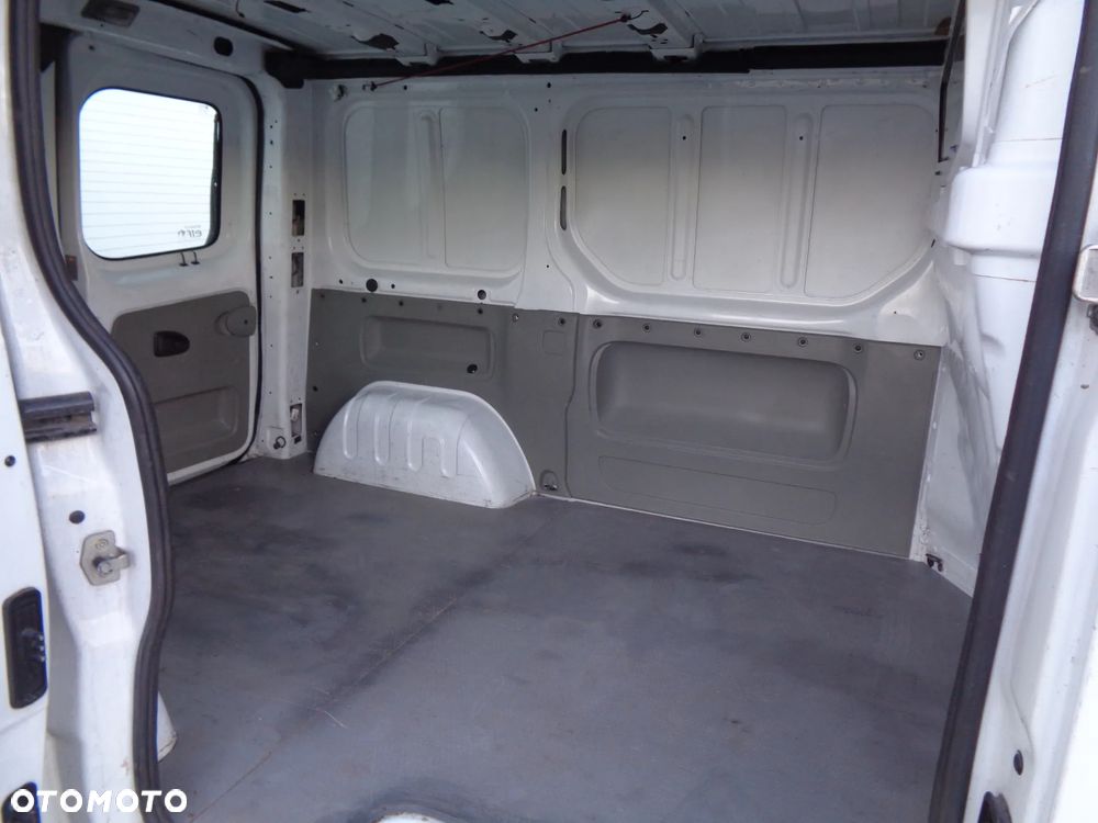 Renault Trafic - 8