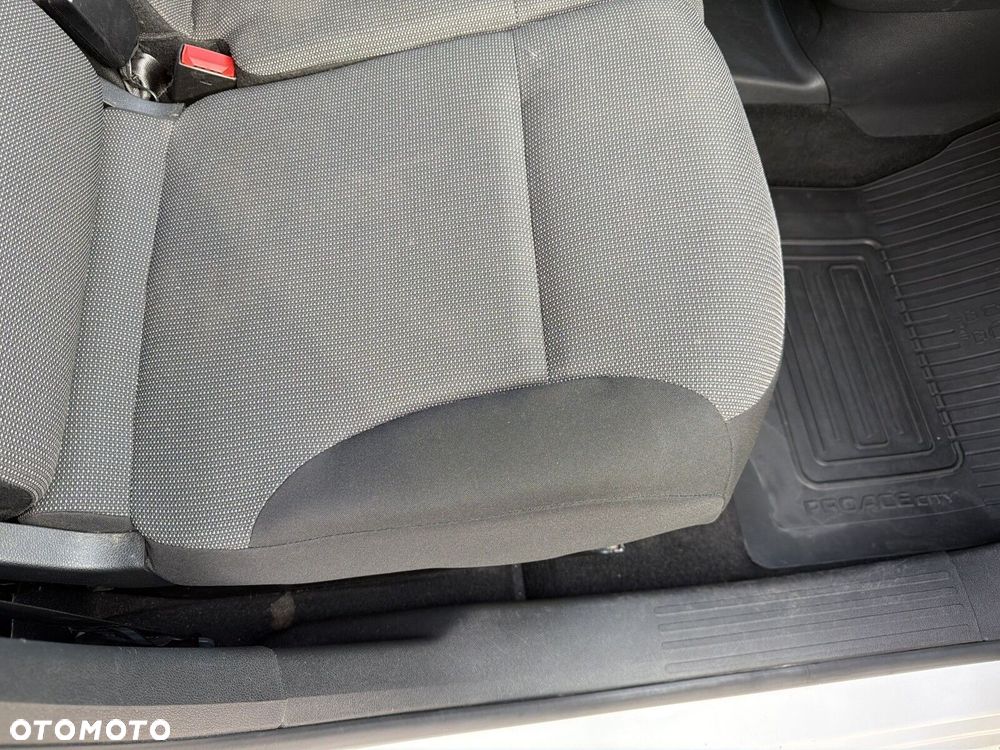 Toyota proace-city - 32