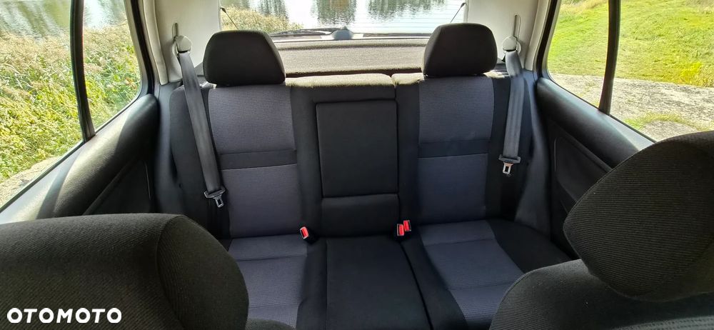Volkswagen Golf - 18