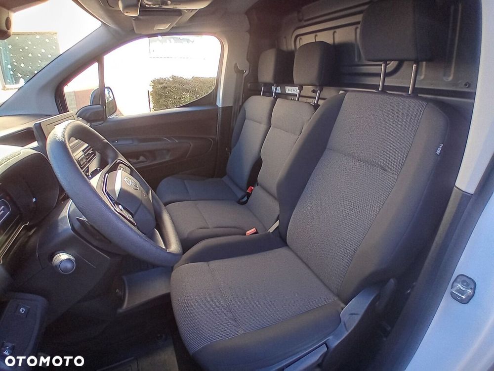 Toyota PROACE CITY - 12