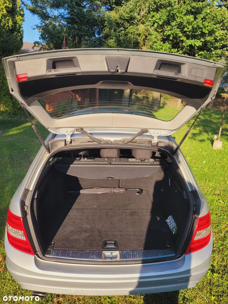 Mercedes-Benz Klasa C 220 CDI 7G-TRONIC Edition - 18