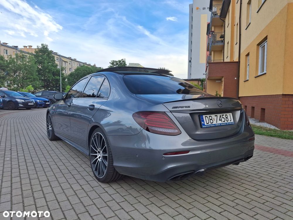 Mercedes-Benz Klasa E - 11