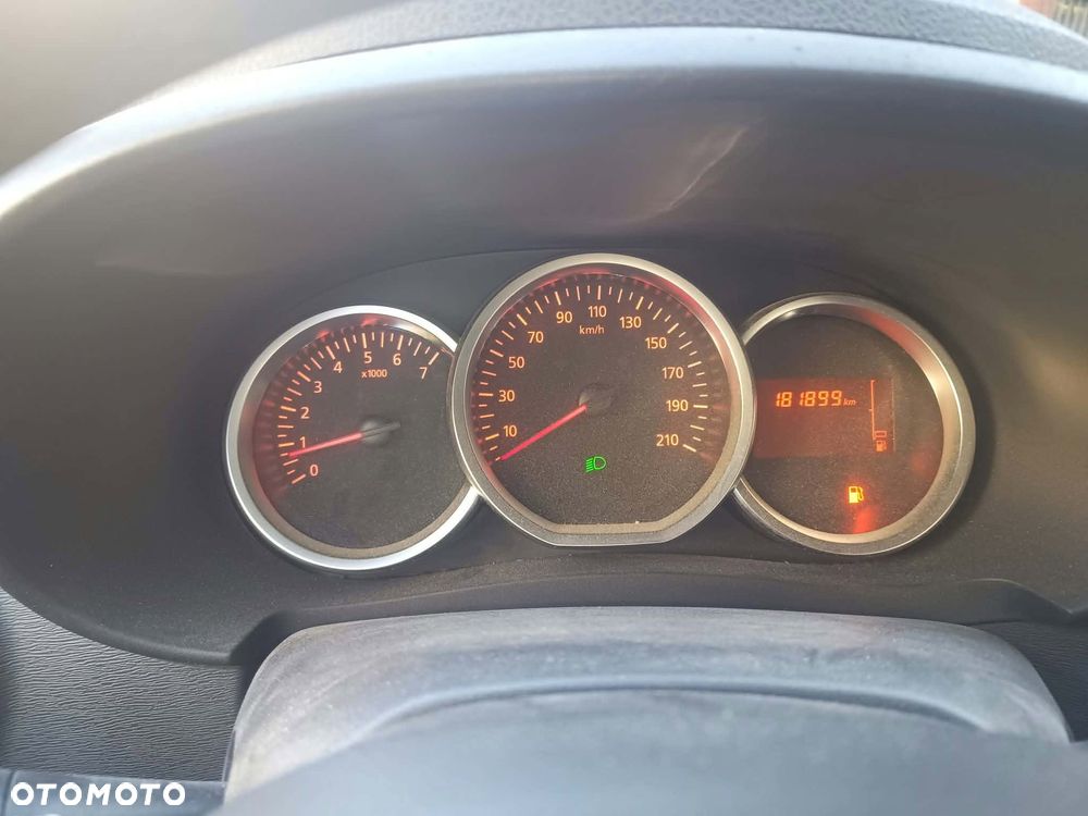 Dacia Lodgy TCe 115 Stepway - 12