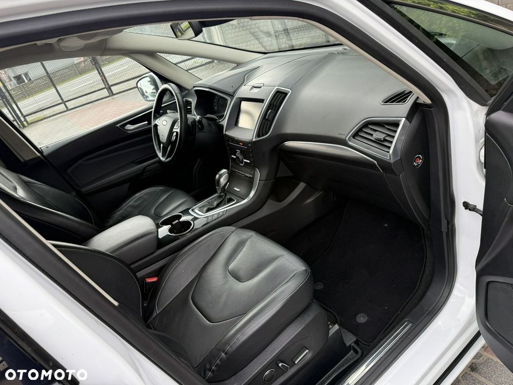 Ford S-Max - 9