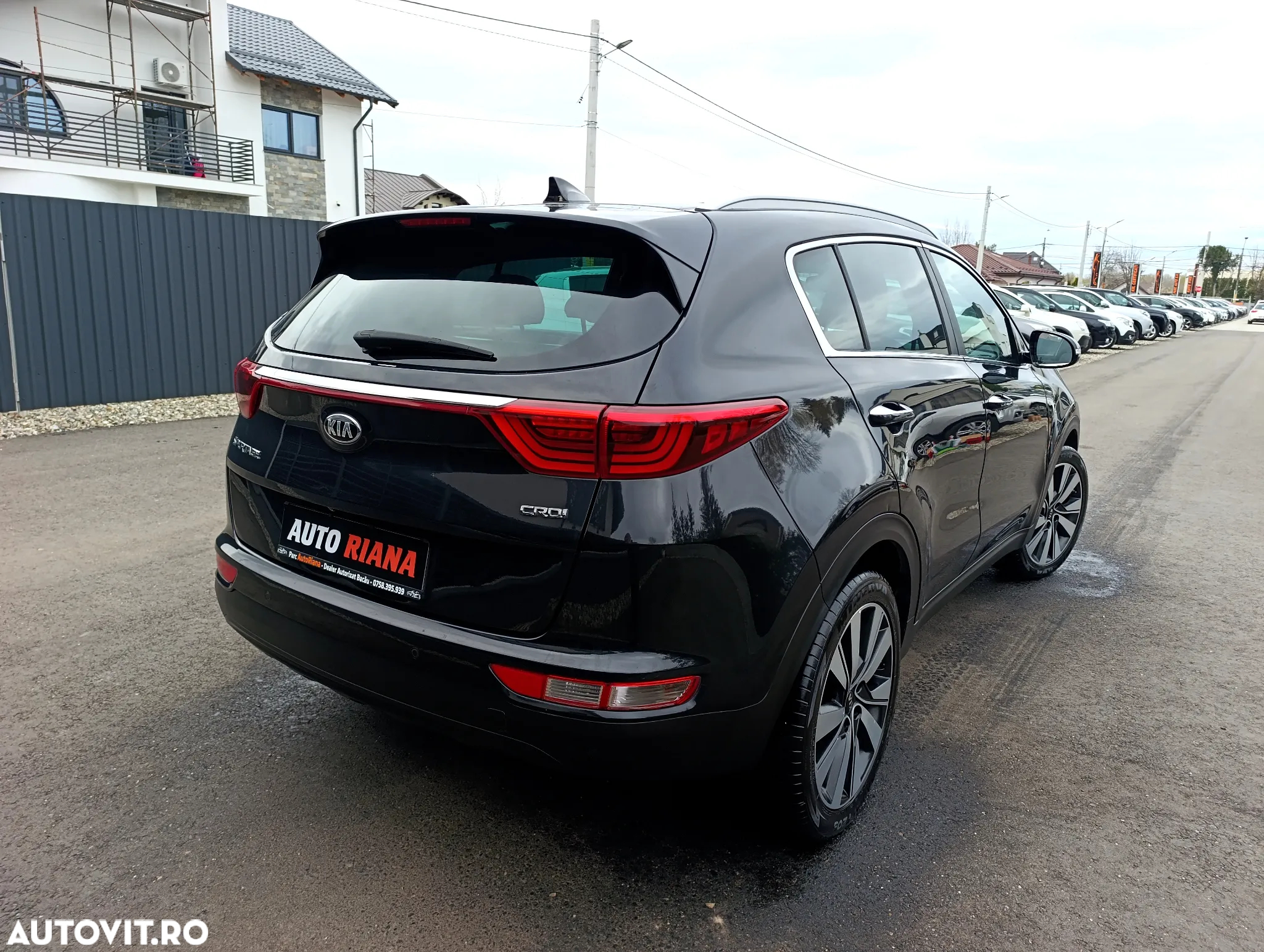 Kia Sportage 1.7 CRDI 2WD Edition 7 - 3