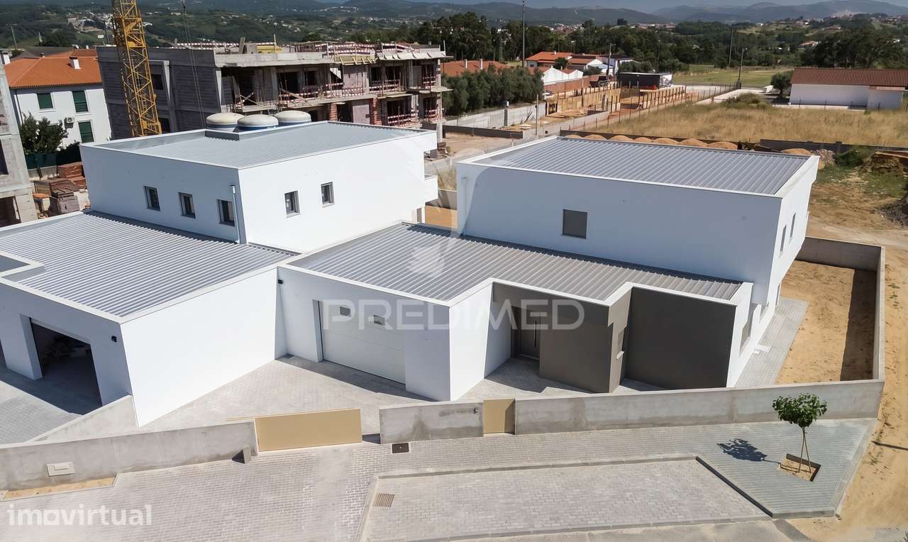 Moradias T4 Novas | Jardoeira – Conforto, Modernidade e Excelente L... - Grande imagem: 5/29