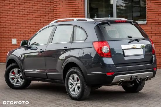 Chevrolet Captiva 3.2 4WD 7 Sitzer LT - 4