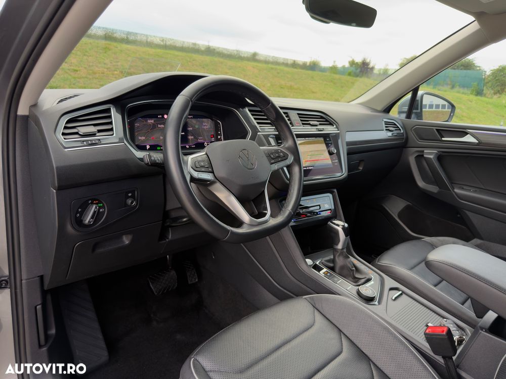 Volkswagen Tiguan 2.0 TDI SCR 4MOTION DSG Elegance - 36
