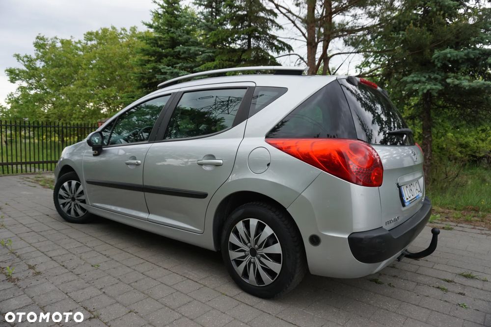 Peugeot 207 1.4 16V Trendy - 10