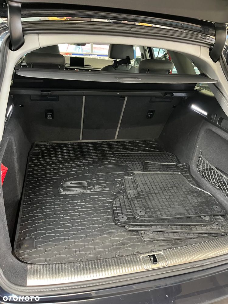 Audi A4 Avant 2.0 TDI - 9