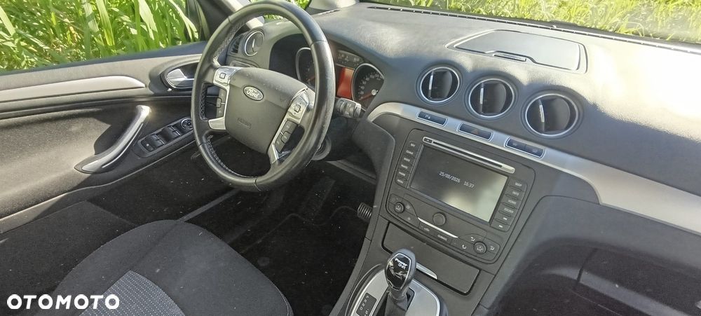 Ford Galaxy - 7